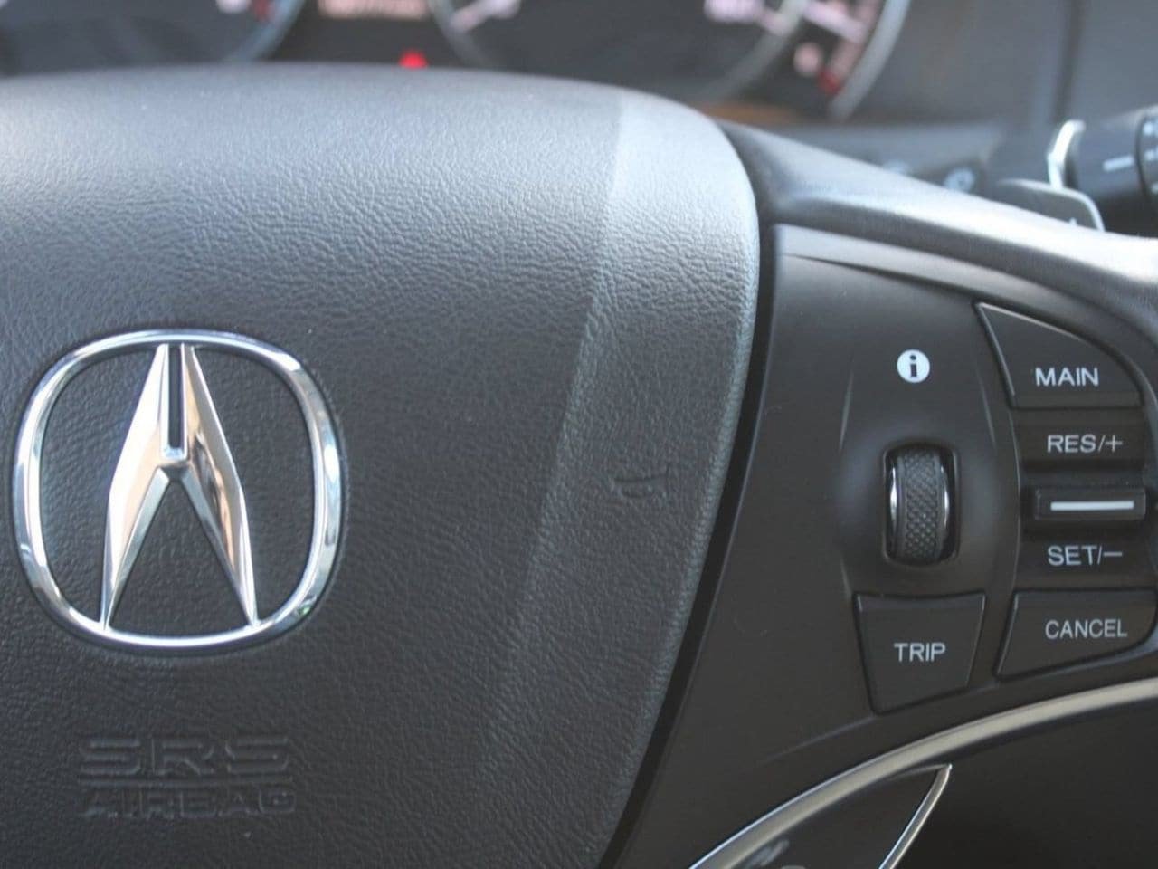 Used 2017 Acura MDX w/ Advance Package FWD image 26