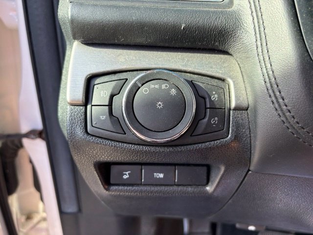 Used 2016 Ford Explorer Platinum AWD/4WD image 12