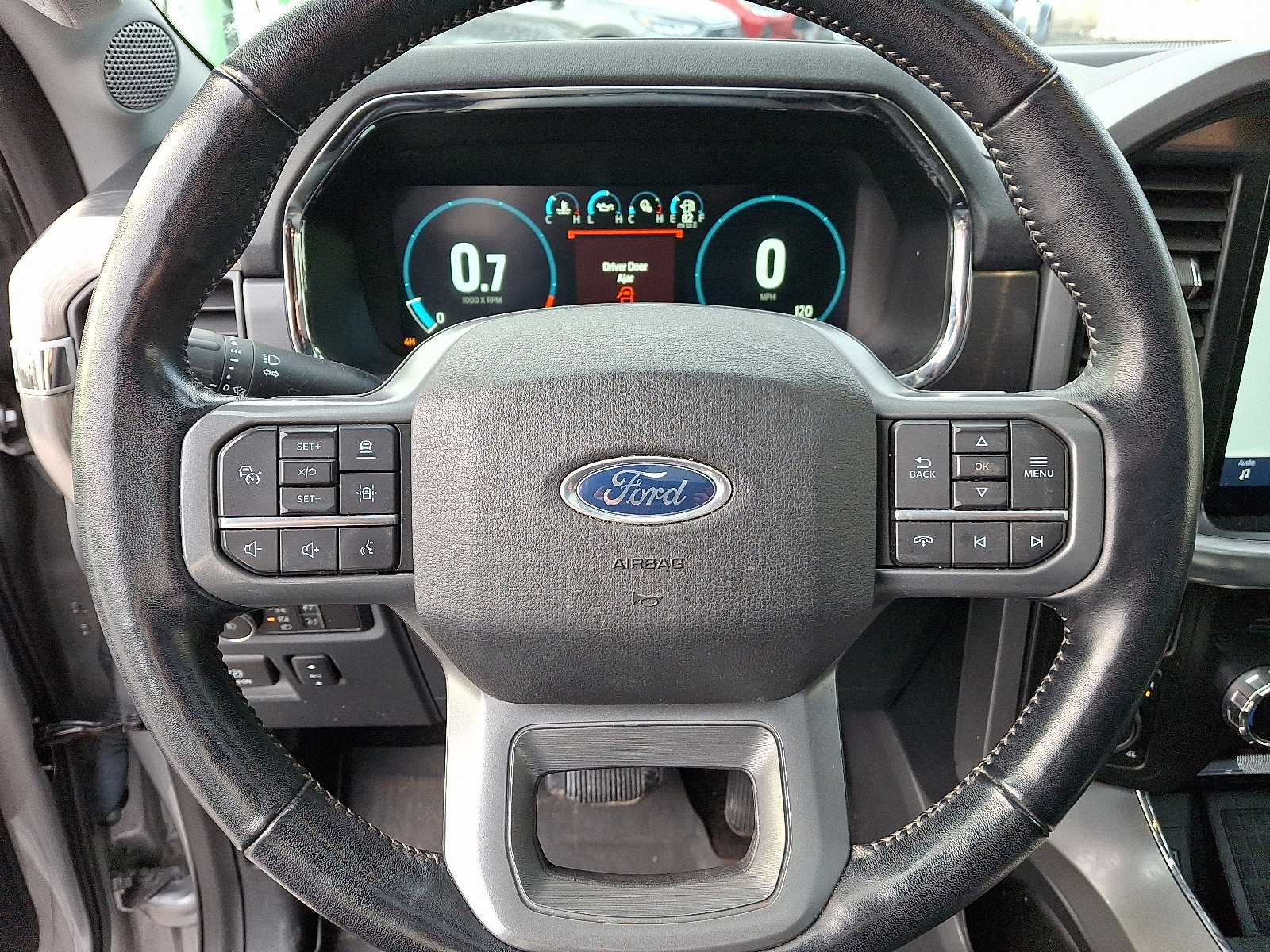 Certified 2022 Ford F150 Lariat w/ Equipment Group 502A High image 21