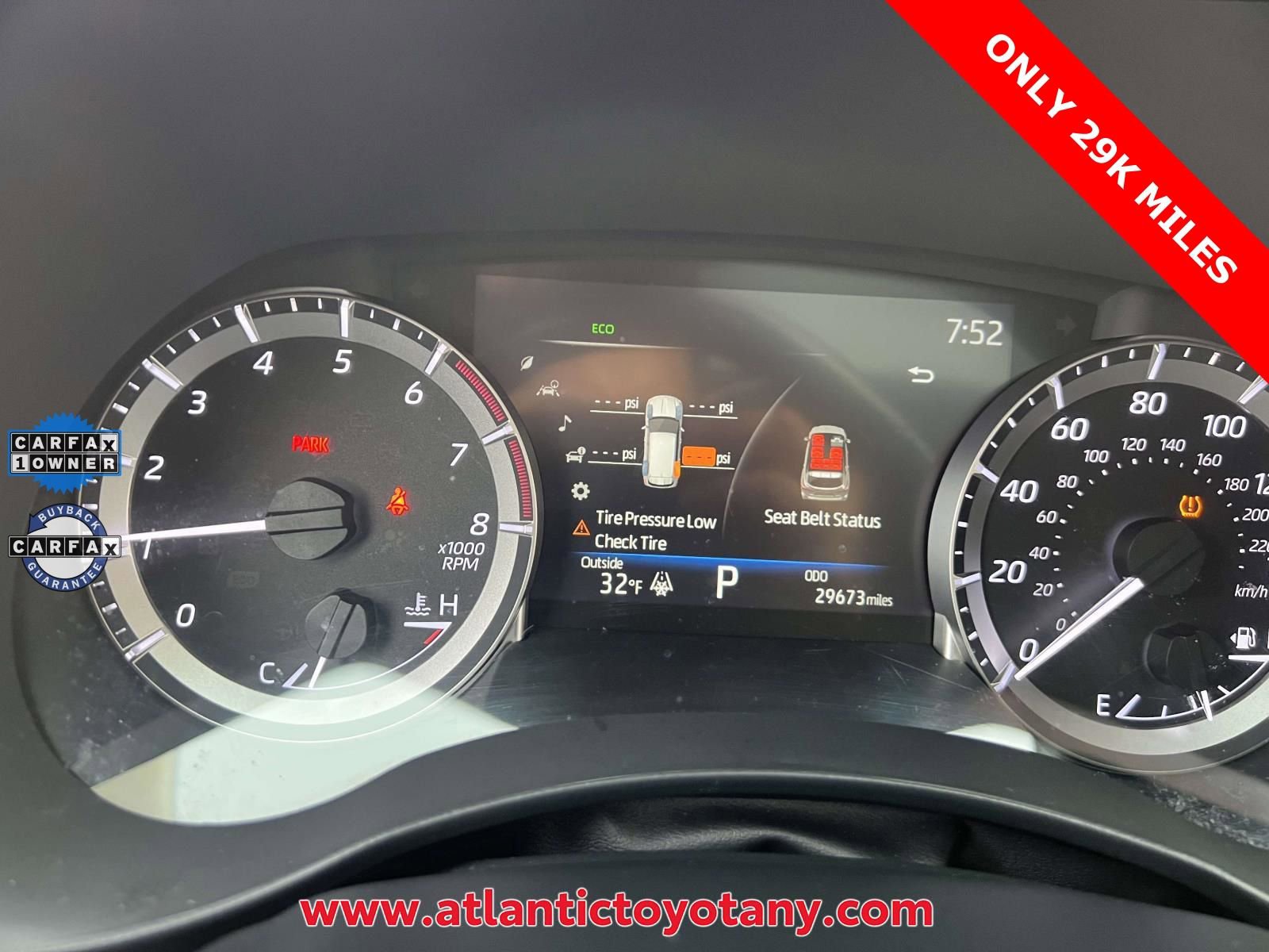 Used 2023 Toyota Highlander XLE image 7