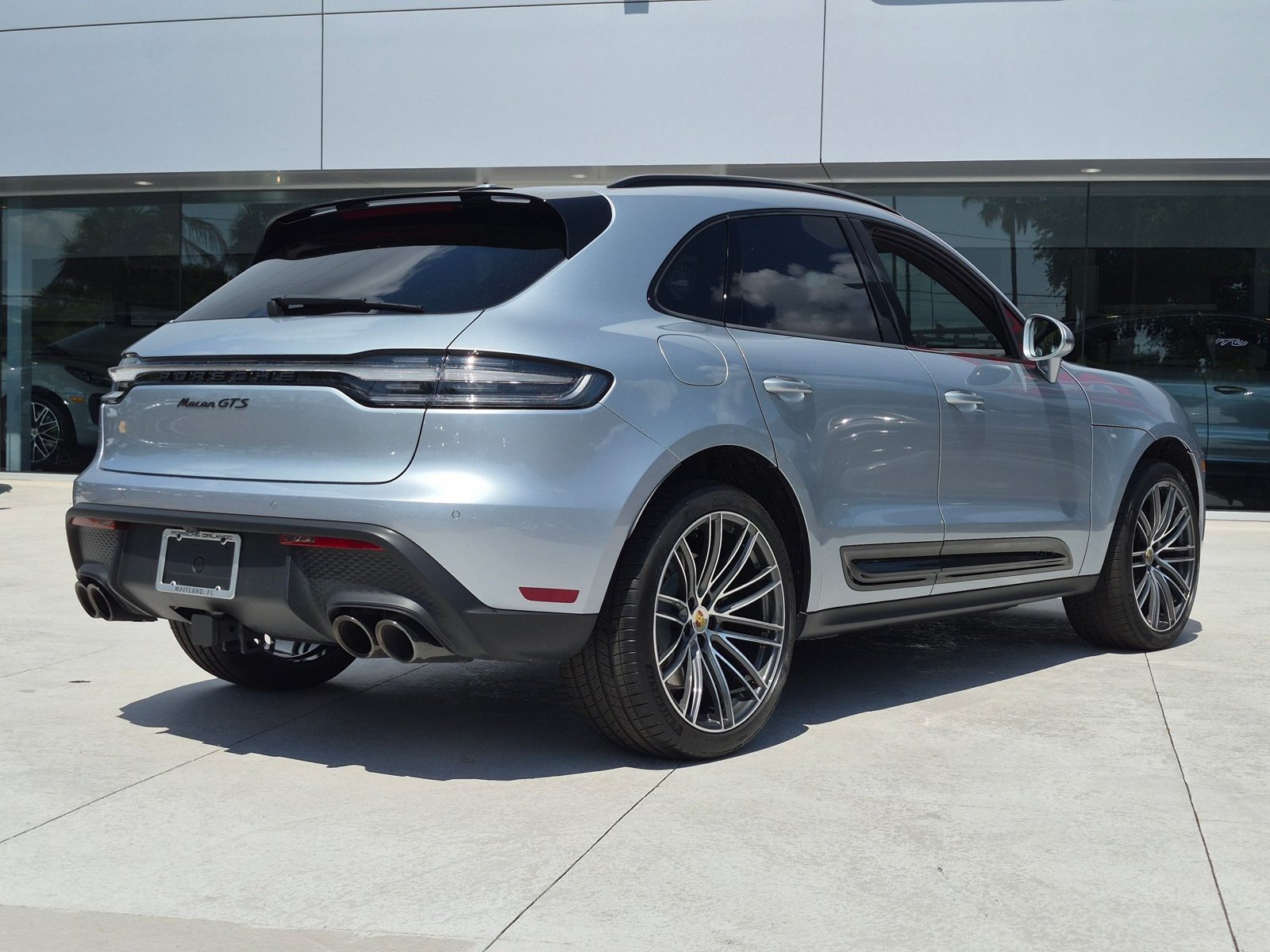 Certified 2026 Porsche Macan GTS AWD/4WD image 8