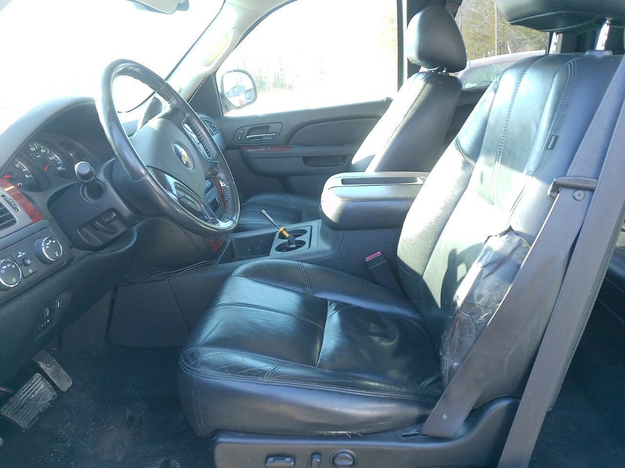 Used 2011 Chevrolet Silverado 1500 LTZ w/ LTZ Plus Package AWD/4WD image 23