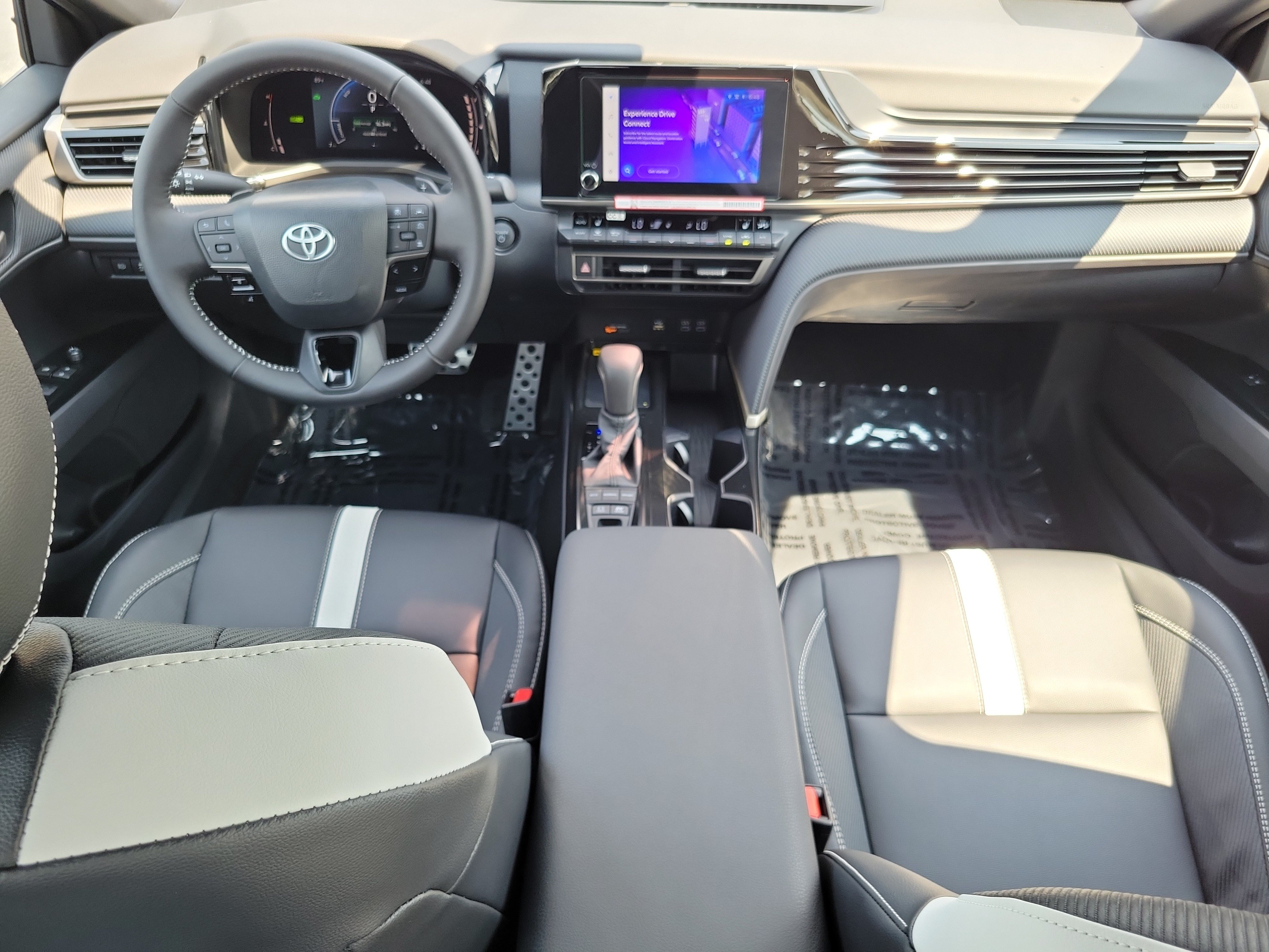 New 2026 Toyota Camry SE AWD/4WD image 14