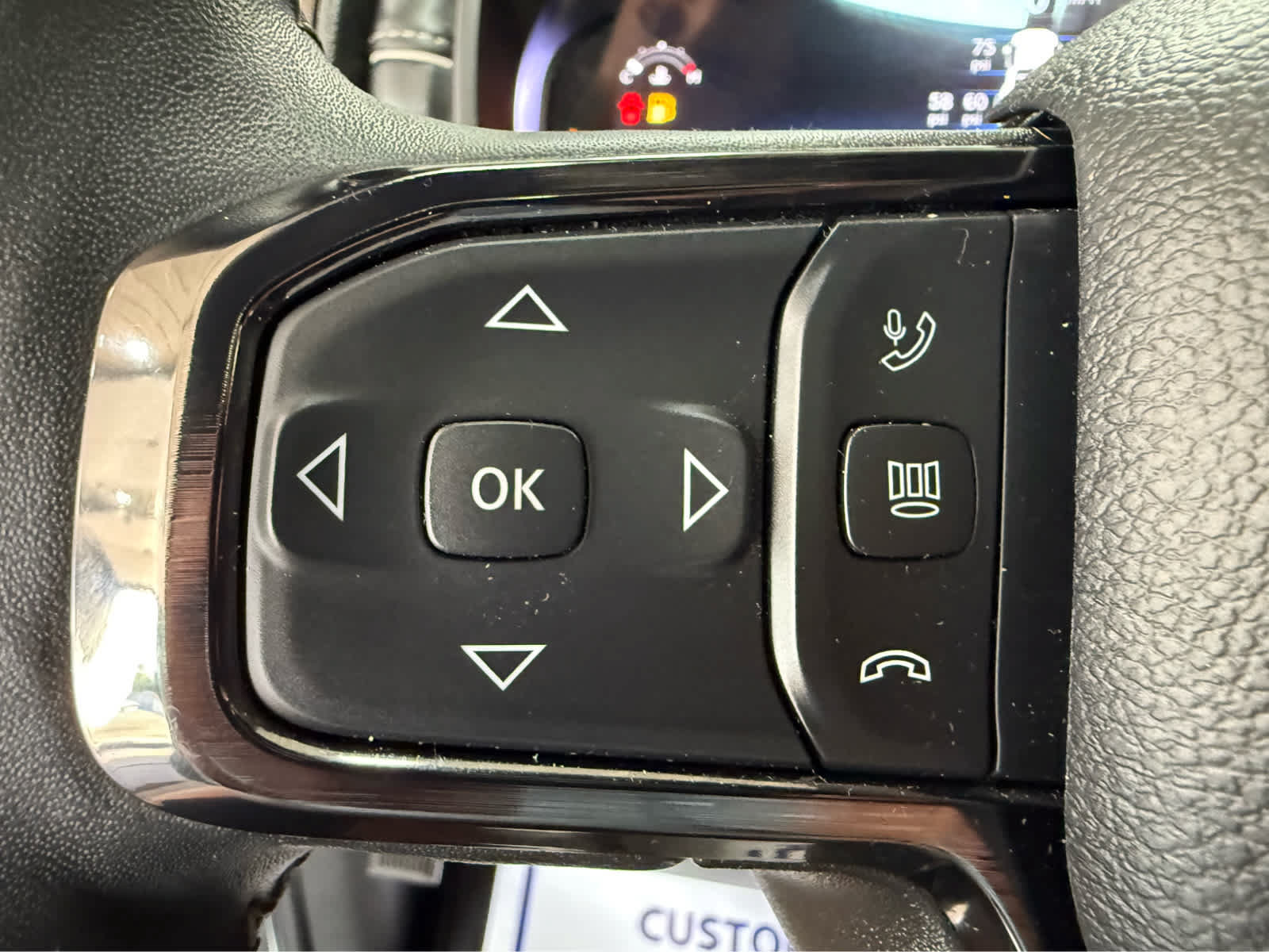 Used 2025 RAM 3500 Limited AWD/4WD image 14