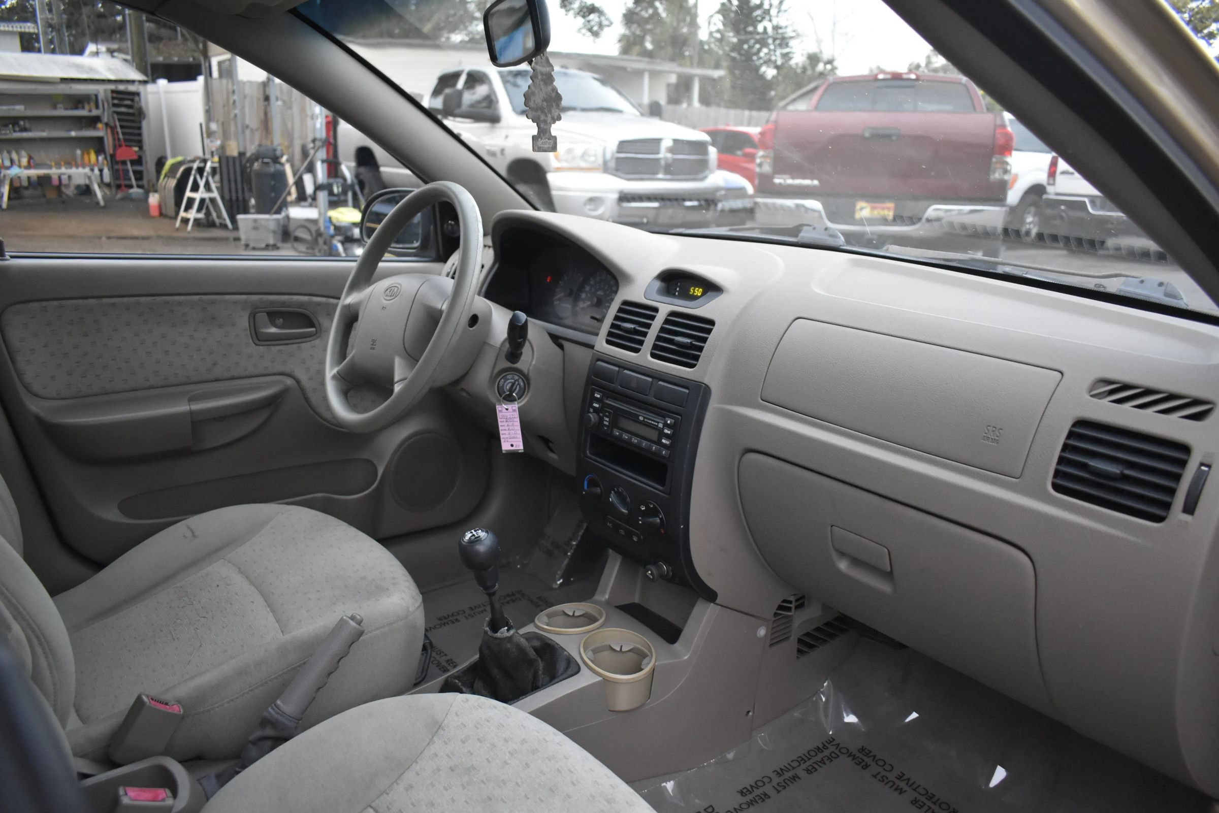Used 2005 Kia Rio Sedan FWD image 13