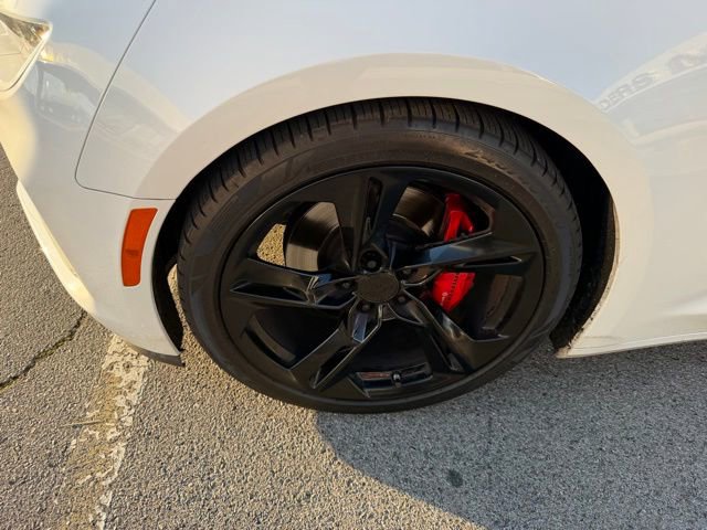 Used 2021 Chevrolet Camaro SS image 10