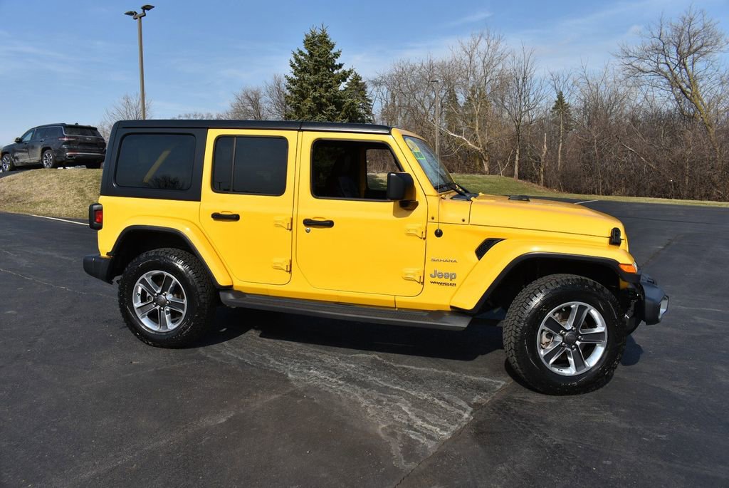 Used 2018 Jeep Wrangler Unlimited Sahara image 4