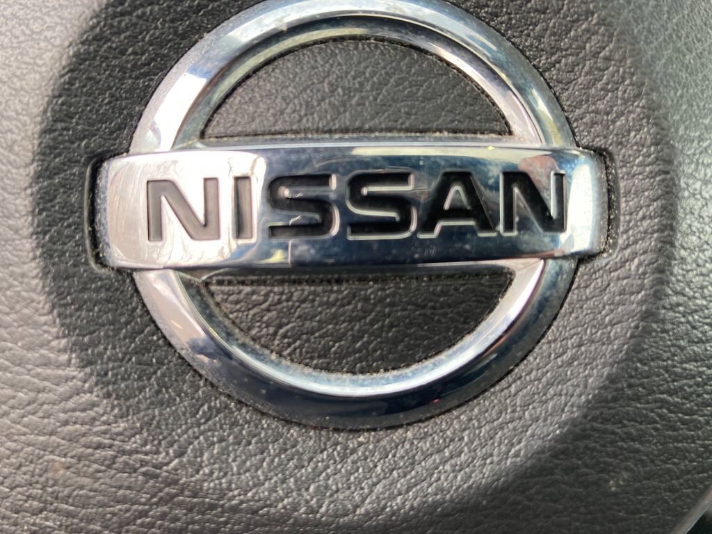 Used 2018 Nissan Rogue SL w/ Premium Package image 26