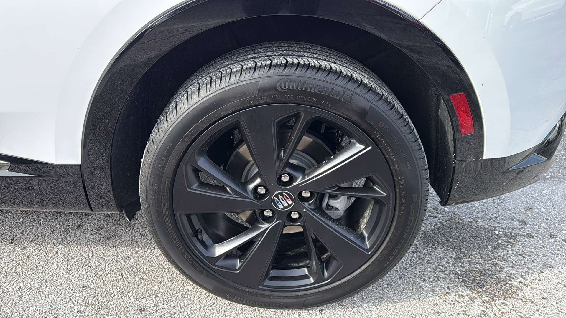 Used 2024 Buick Envision Sport Touring image 31