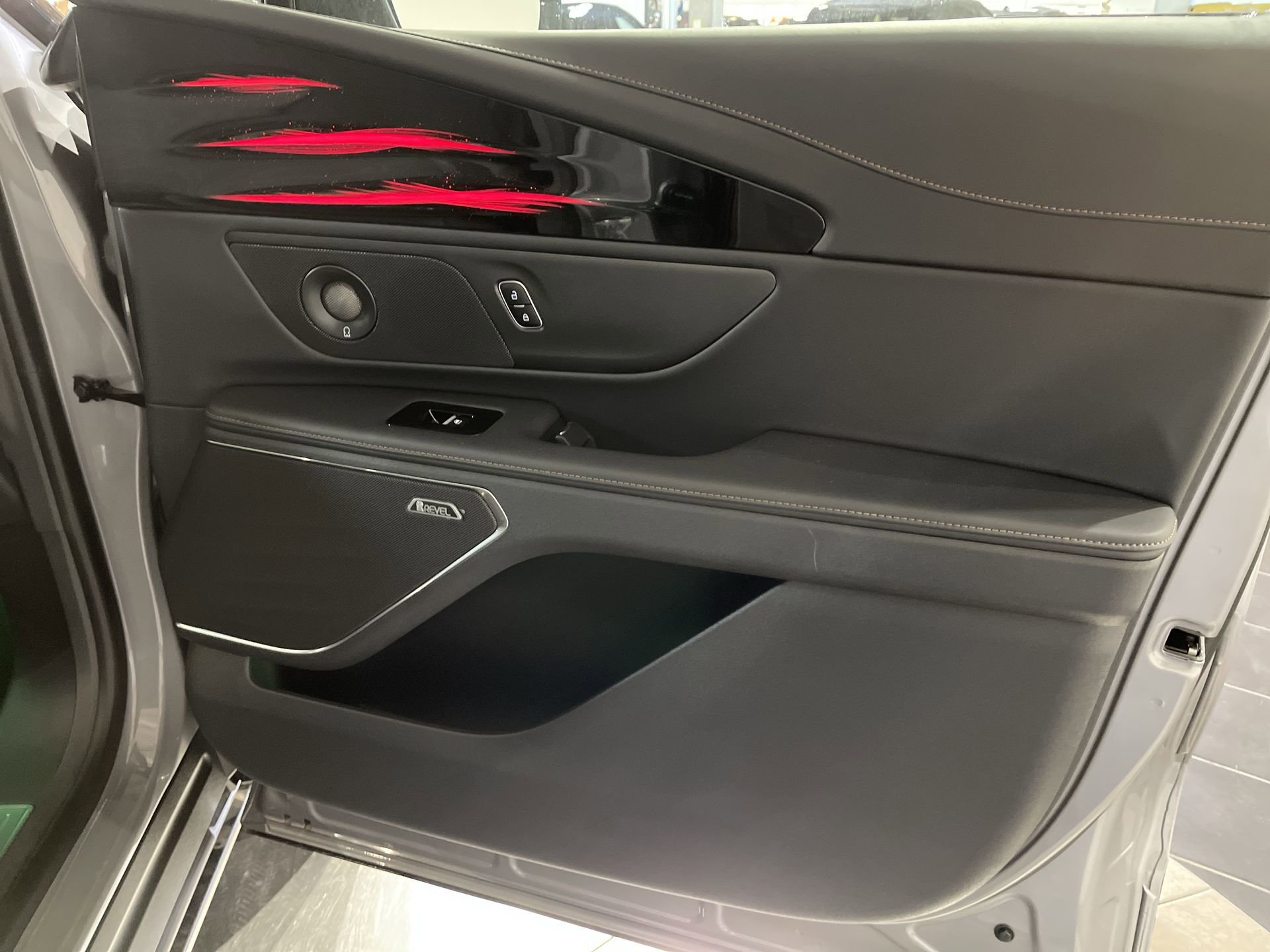 New 2024 Lincoln Nautilus Reserve w/ Equipment Group 202A image 34