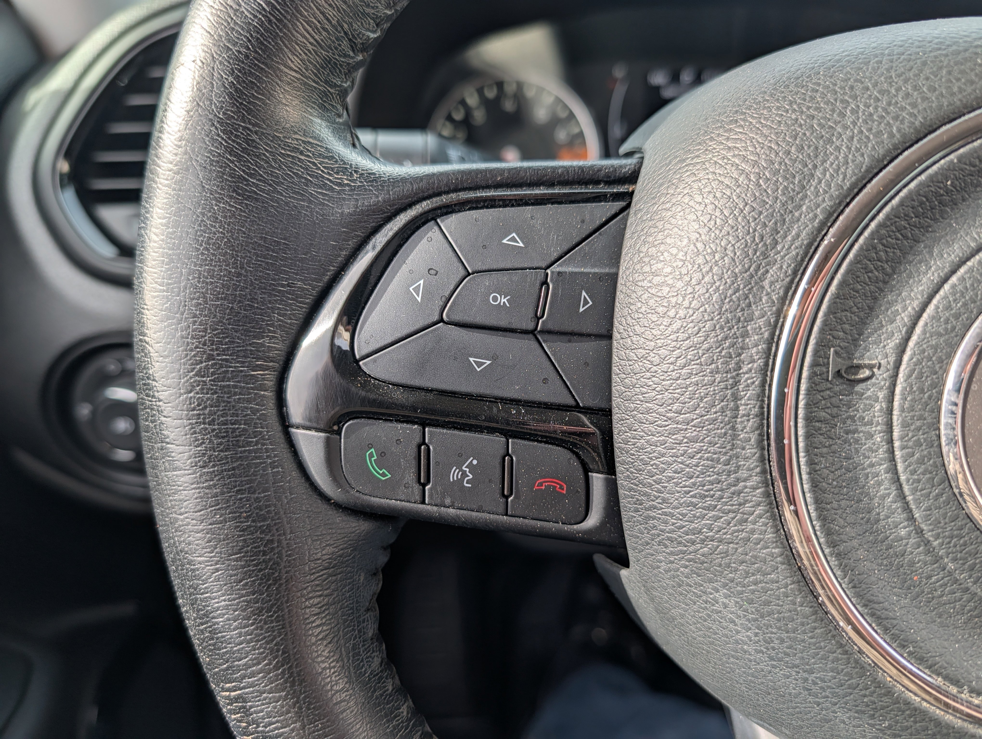 Used 2017 Jeep Renegade Altitude AWD/4WD image 19