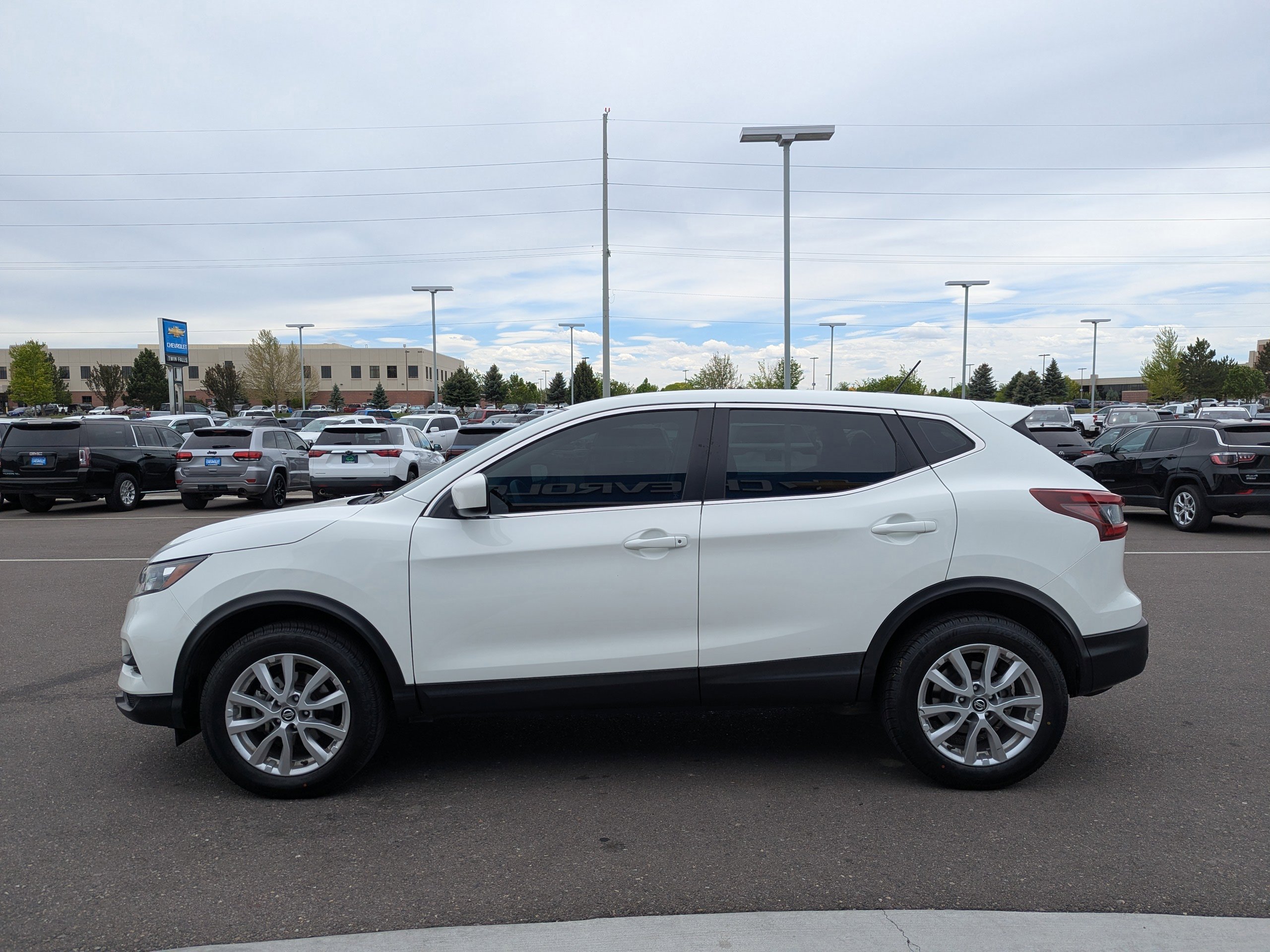 Used 2021 Nissan Rogue Sport S AWD/4WD image 9