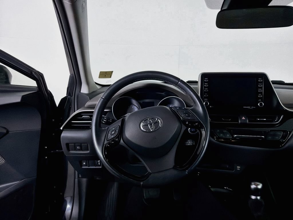 Used 2020 Toyota C-HR Limited FWD image 19