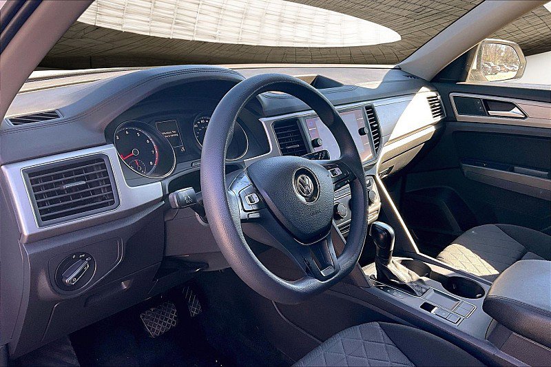 Used 2018 Volkswagen Atlas Launch Edition image 13