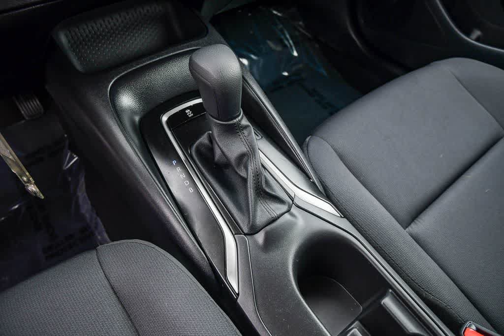 Used 2025 Toyota Corolla LE FWD image 19