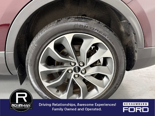 Used 2023 Lincoln Nautilus Reserve AWD/4WD image 5