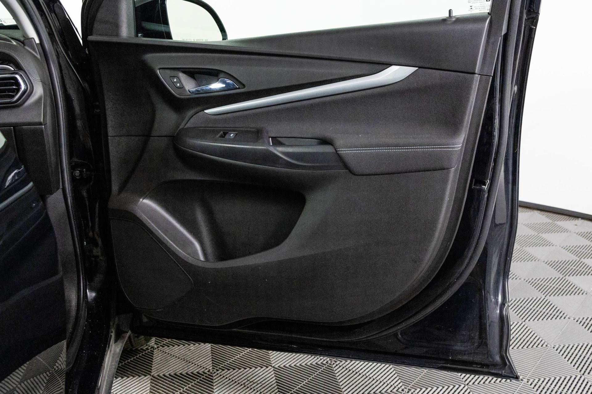 Certified 2023 Chevrolet Bolt EUV LT image 41