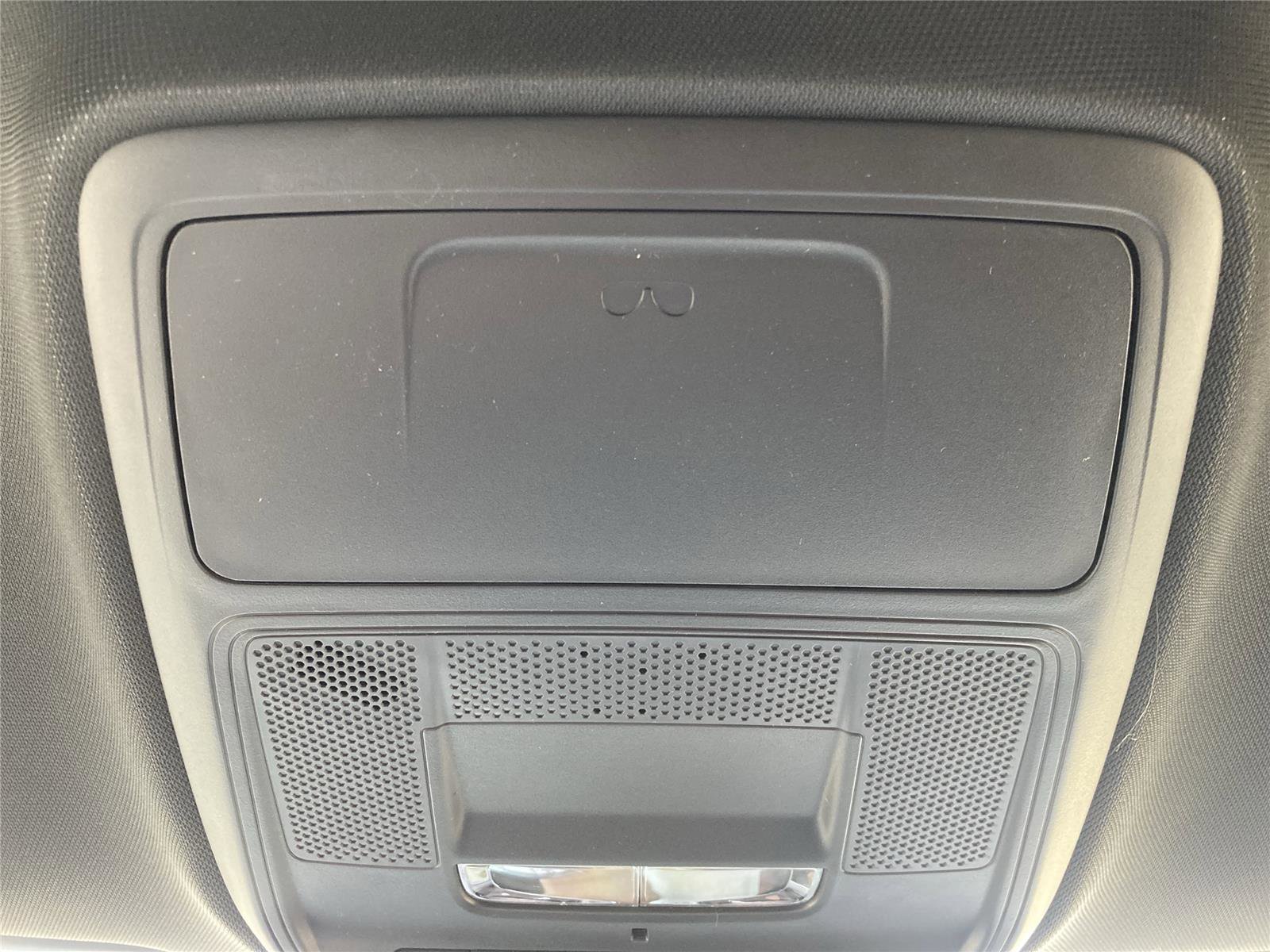 New 2026 GMC Acadia Elevation w/ Elevation Premium Package FWD image 23