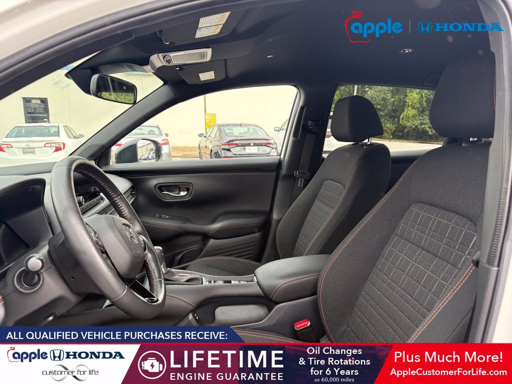 Used 2025 Honda HR-V Sport image 6