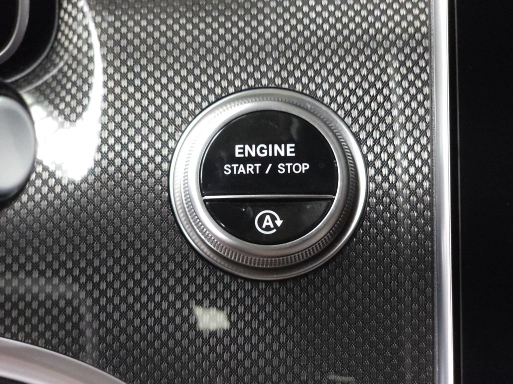 Certified 2026 Mercedes-Benz C 300 4MATIC Sedan image 15