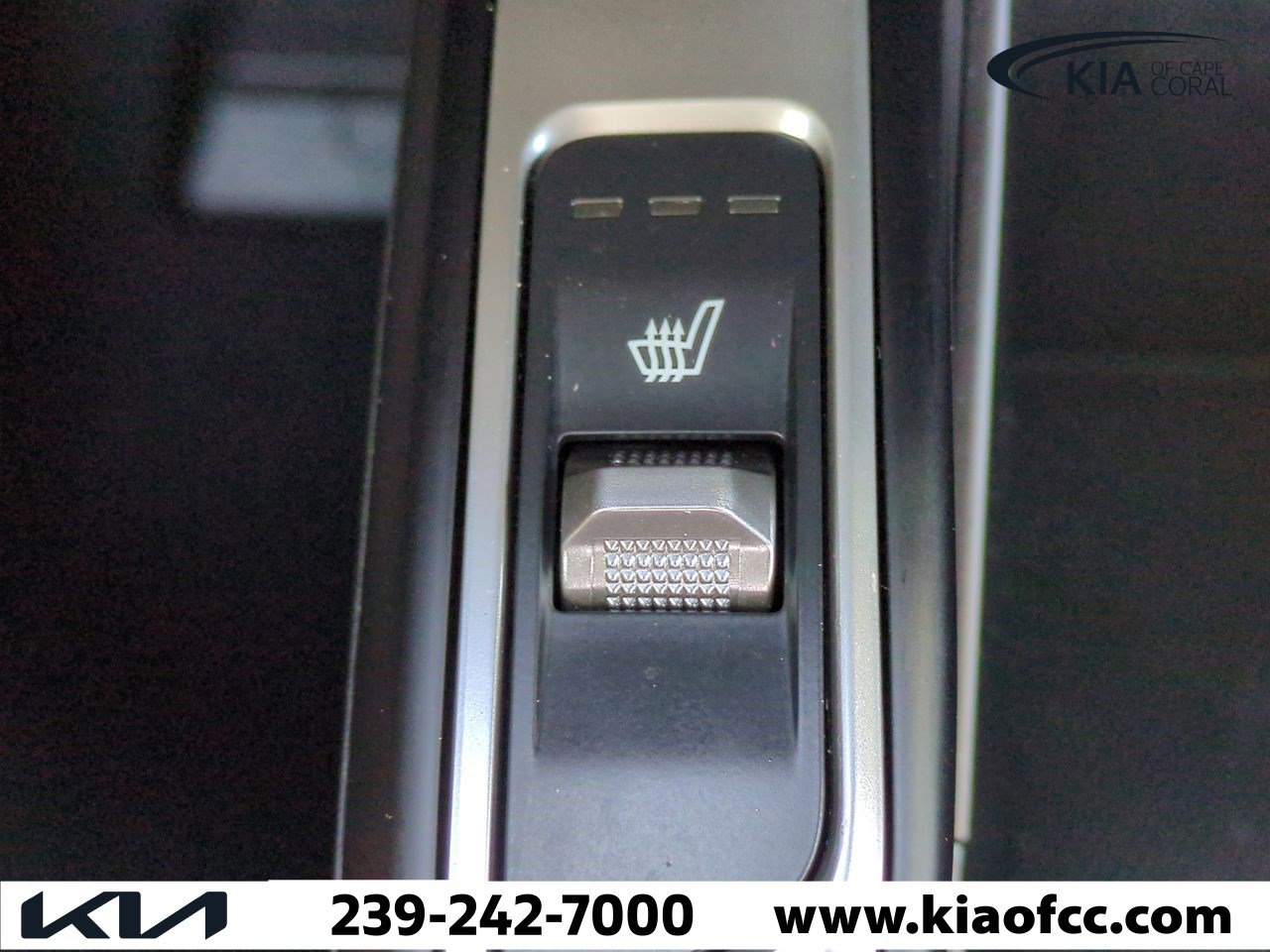 Certified 2023 Kia Sorento EX image 24