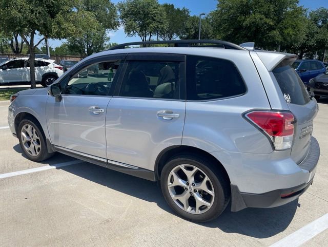 Used 2017 Subaru Forester 2.5i Touring AWD/4WD image 4