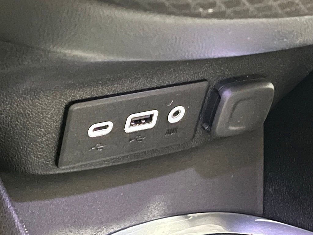 Used 2020 Chevrolet Malibu LT image 11