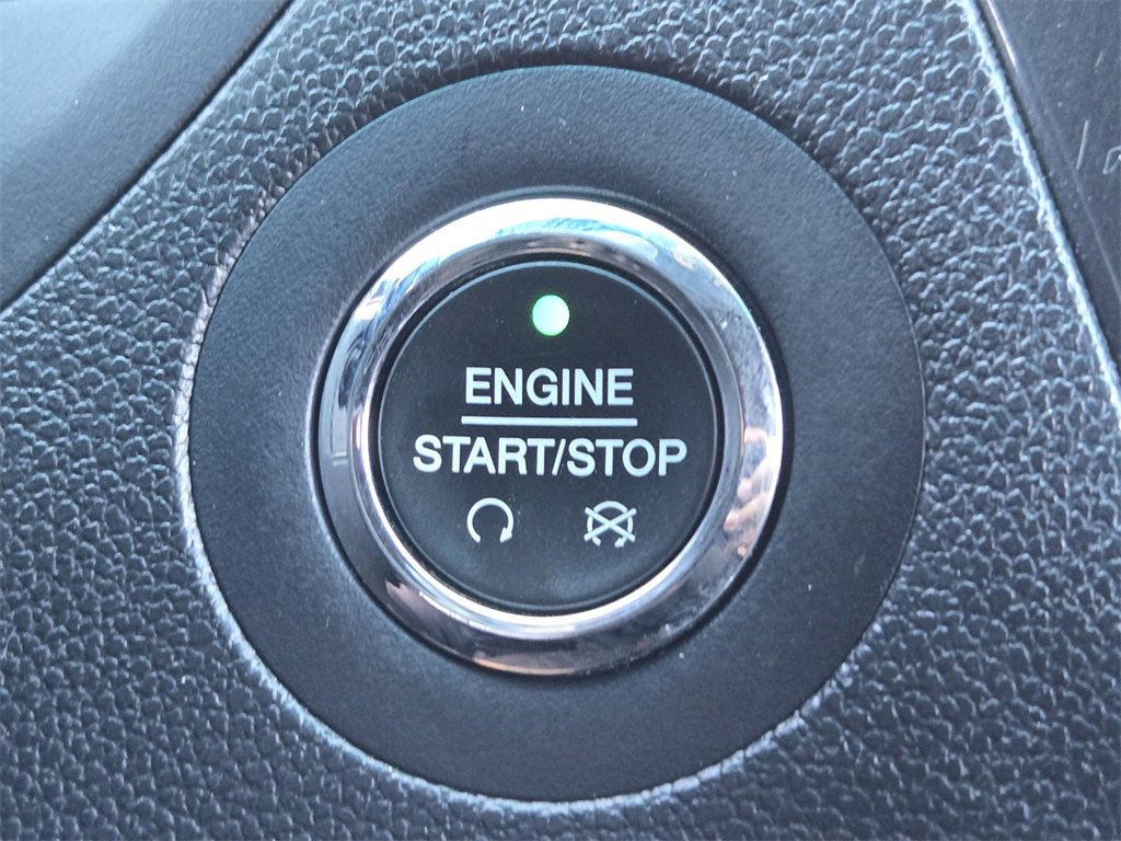 Used 2016 Ford Explorer Limited image 23