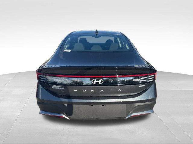 New 2026 Hyundai Sonata Blue FWD image 4