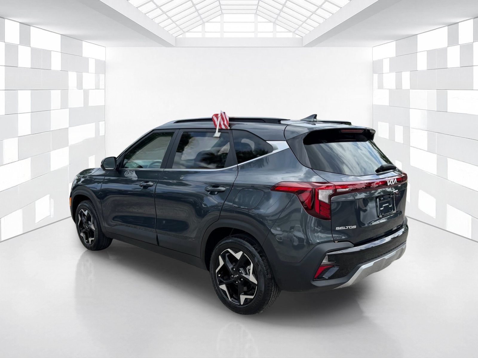 Used 2024 Kia Seltos EX AWD/4WD image 5
