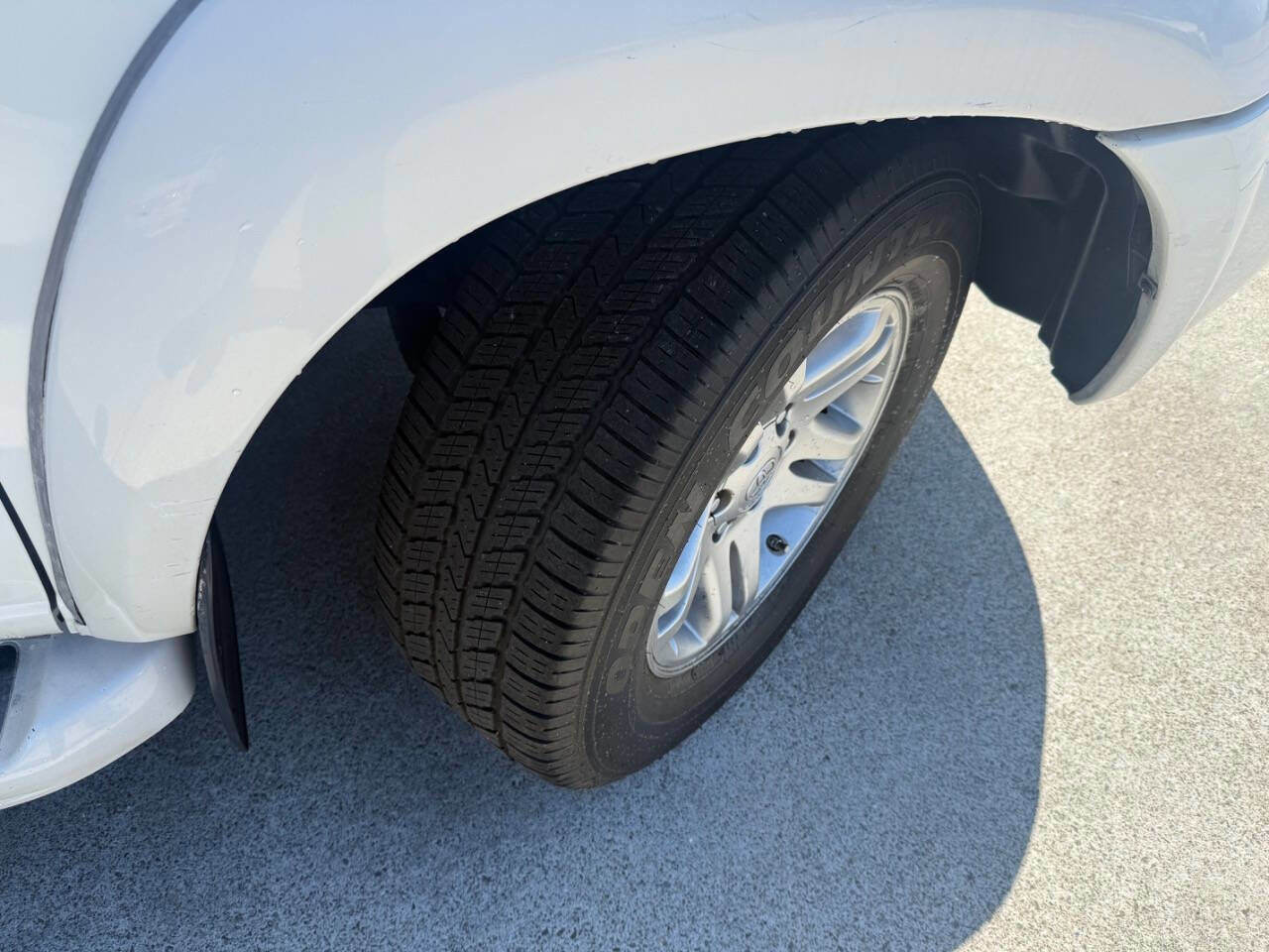 Used 2006 Toyota Sequoia SR5 RWD image 25