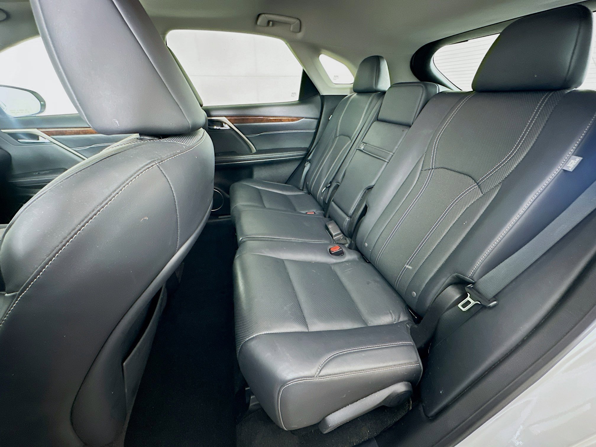 Used 2017 Lexus RX 450h AWD w/ Cold Weather Package image 29