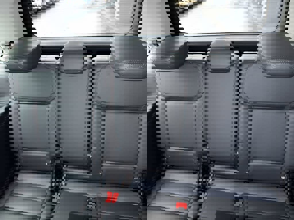 Certified 2025 Ford Expedition Active image 42