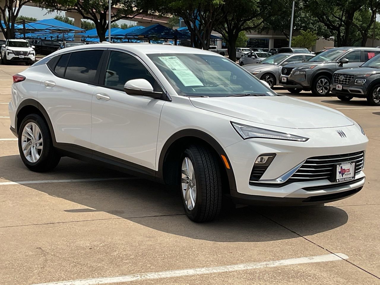 Used 2025 Buick Envista Preferred image 4