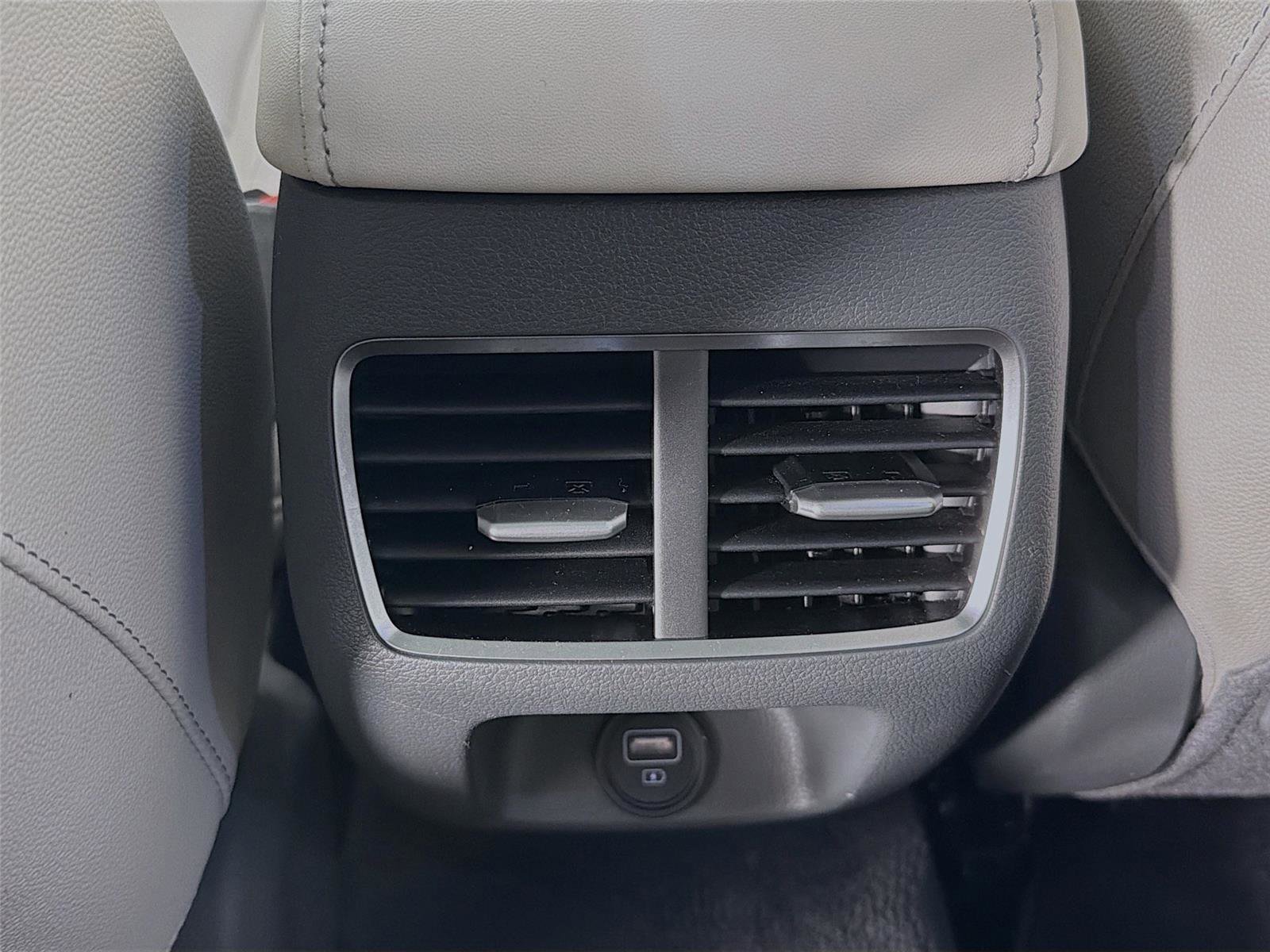 Used 2023 Hyundai Sonata Limited image 27