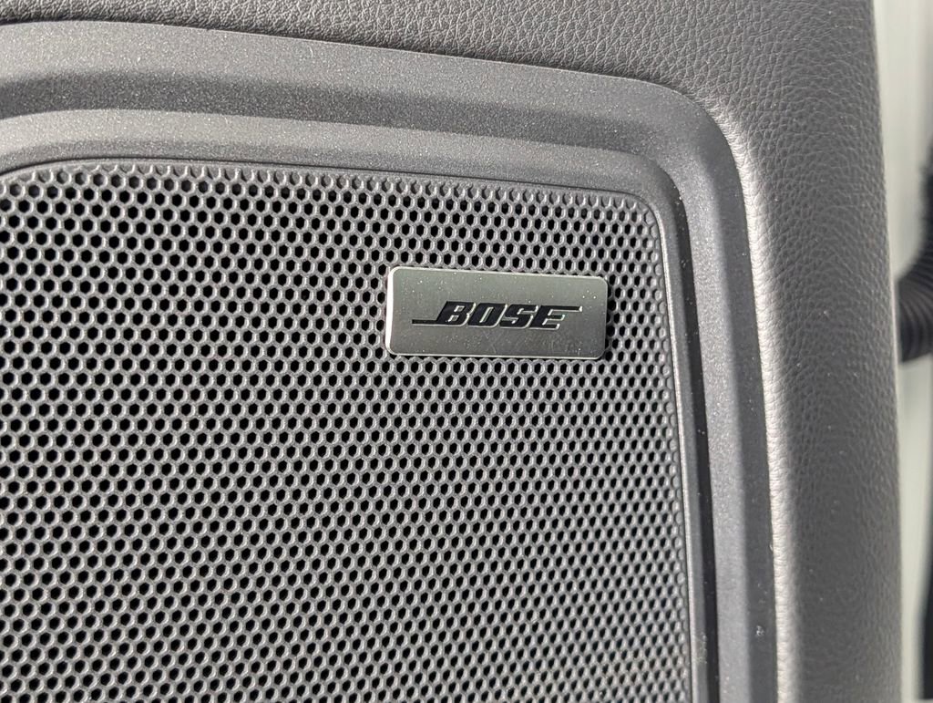 New 2026 Porsche Macan image 28