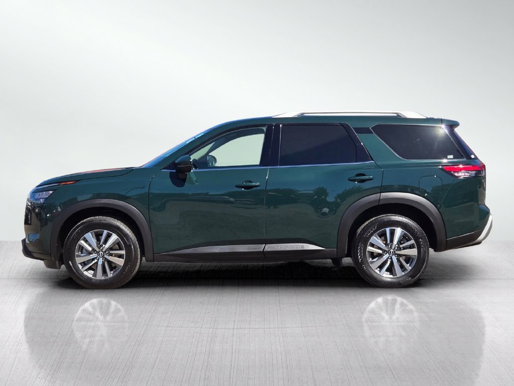 Used 2025 Nissan Pathfinder SL AWD/4WD image 8