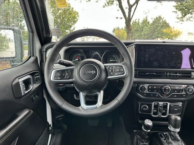 Used 2024 Jeep Wrangler Unlimited Sahara w/ Technology Group image 22