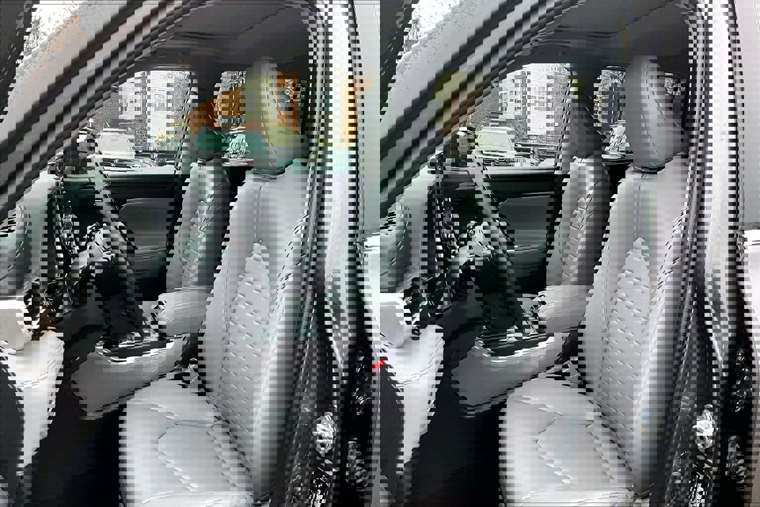 Used 2022 Toyota Highlander XLE image 24