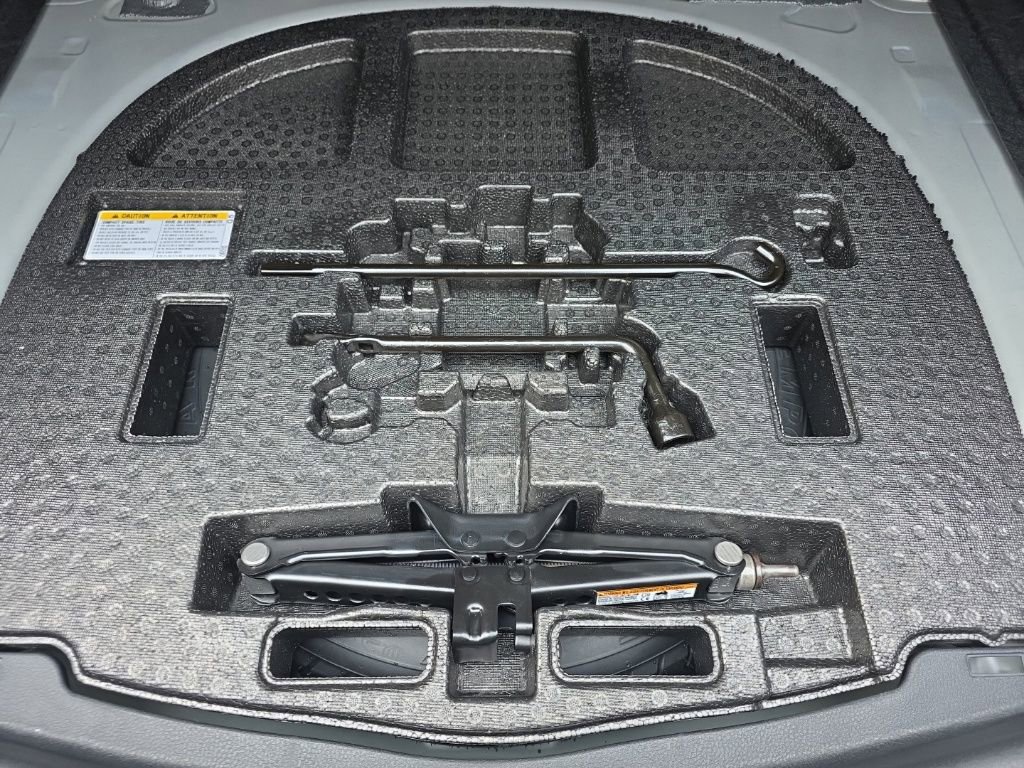 Used 2026 Toyota Camry SE image 16