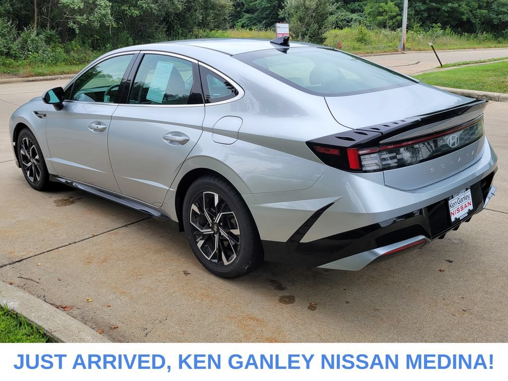 Used 2025 Hyundai Sonata SEL FWD image 5