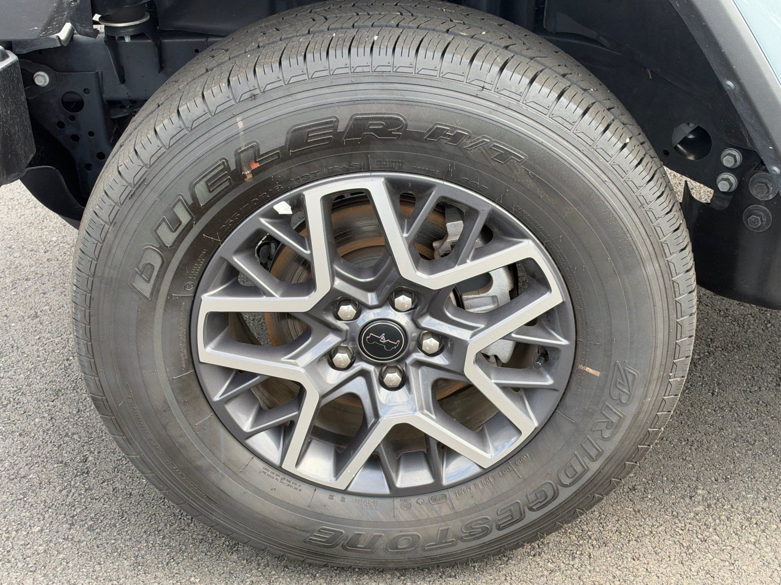Used 2026 Jeep Wrangler Unlimited Sahara AWD/4WD image 11