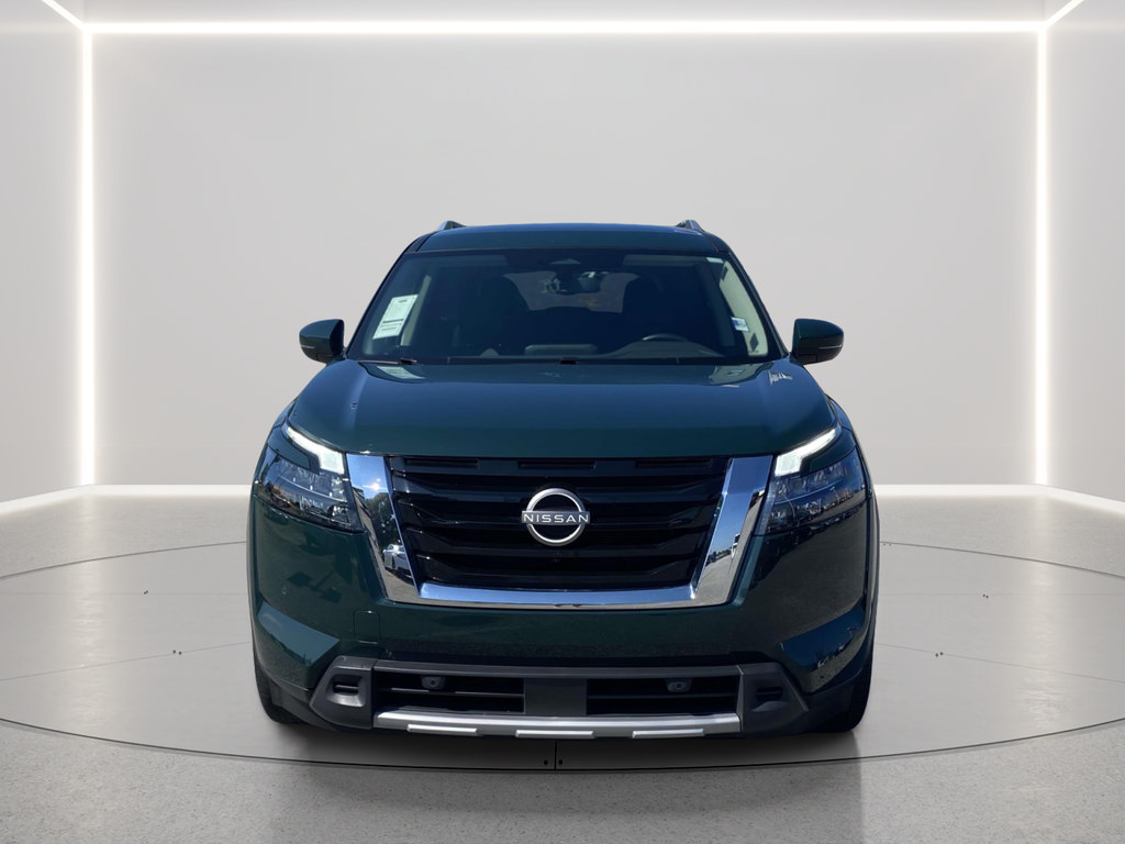 Used 2025 Nissan Pathfinder SL FWD image 6