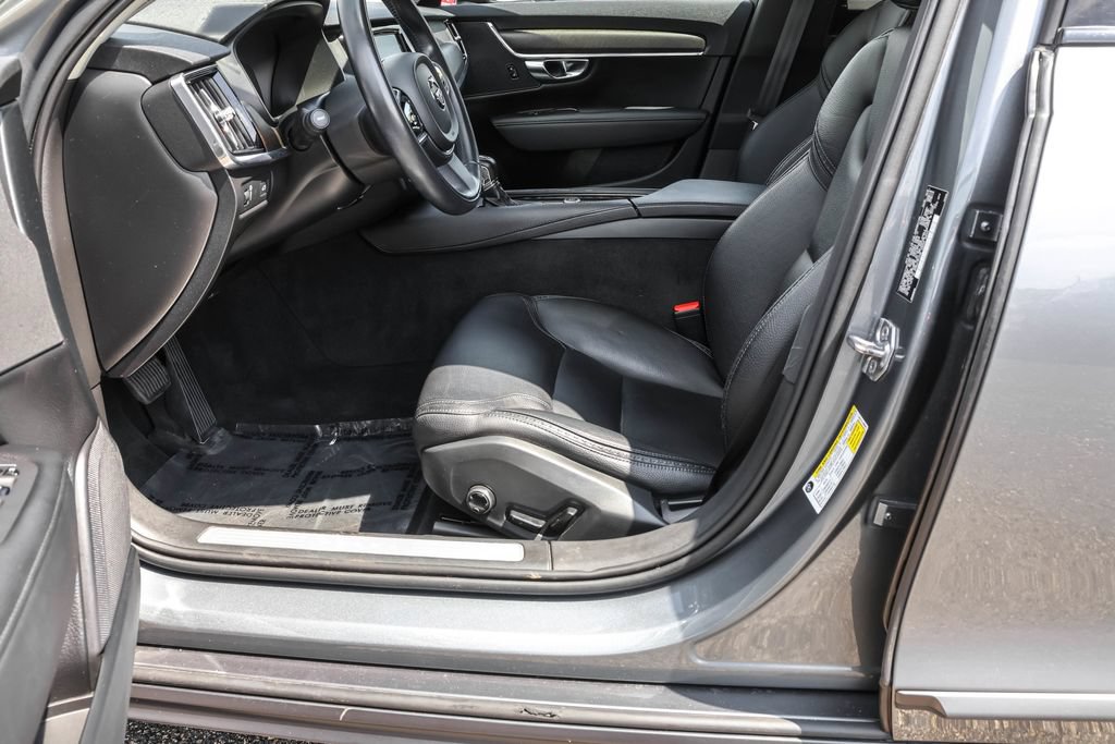 Used 2018 Volvo V90 T5 Cross Country w/ Convenience Package AWD/4WD image 19