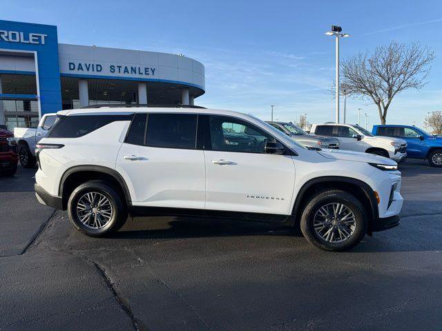 Used 2026 Chevrolet Traverse LT w/ Driver Confidence Package FWD image 14