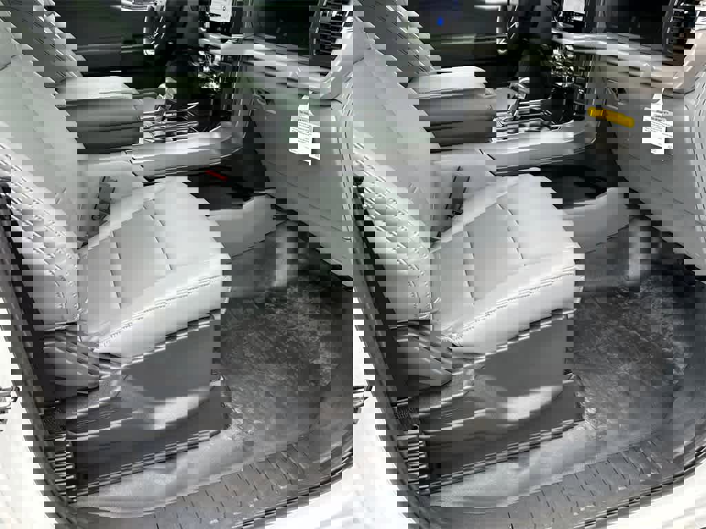 New 2023 Ford F150 Lightning Pro w/ Tow Technology Package image 13