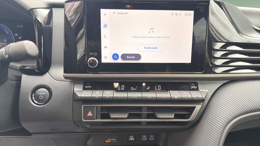 Certified 2025 Toyota Camry SE image 24