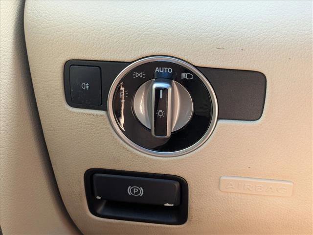 Used 2013 Mercedes-Benz SLK 250 image 10