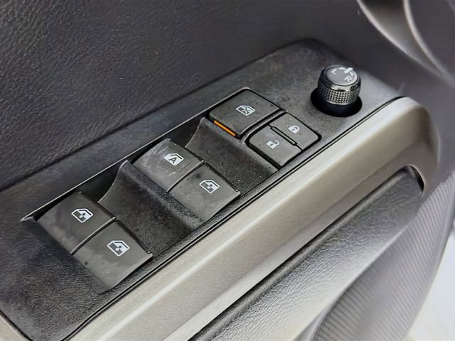 Used 2022 Toyota Tacoma SR5 w/ Technology Package image 19