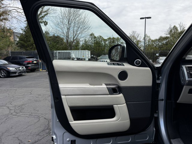 Used 2016 Land Rover Range Rover Sport HSE AWD/4WD image 19